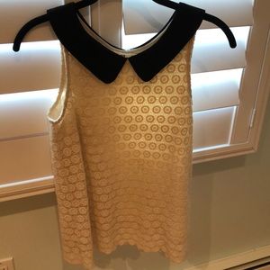 Feminine lace blouse with collar